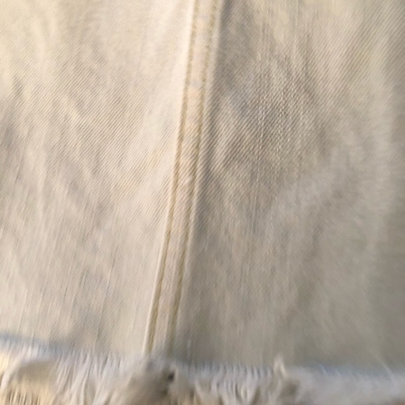 Marc Jacobs size 12 light blue denim mini skirt frayed at hem - Picture 4 of 10